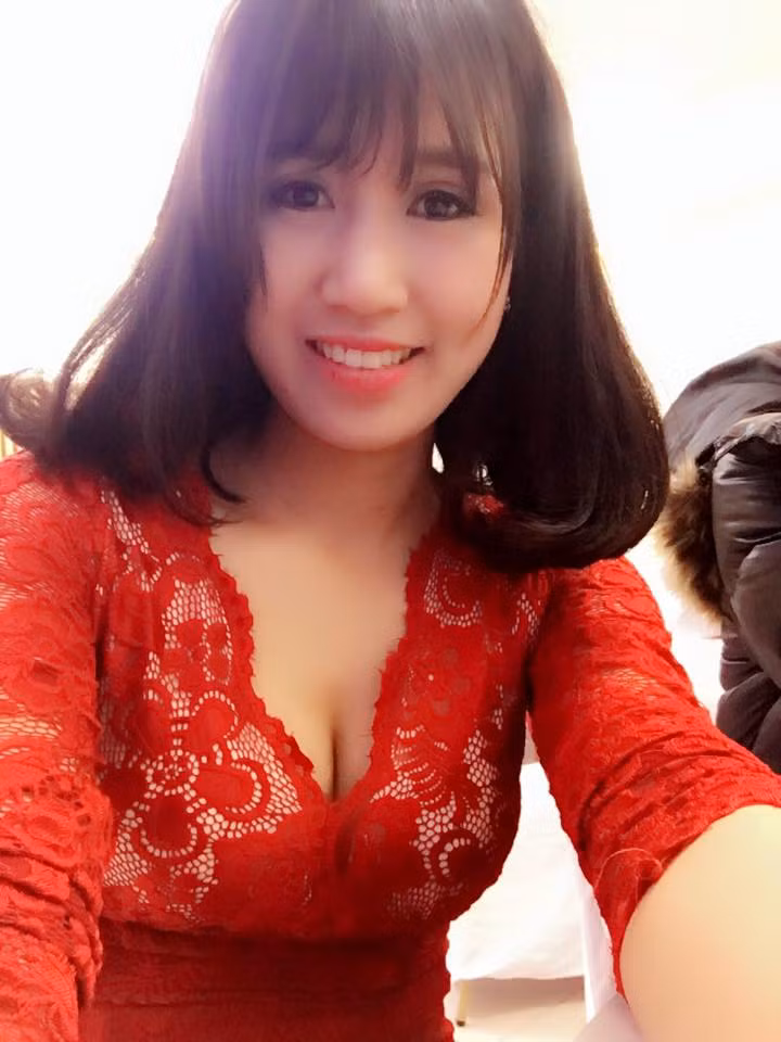 Chính câu chuyện về nghề nghiệp thú vị của Trần Thị Tâm cùng những hình ảnh giản dị nhưng vẫn đầy ấn tượng cô chia sẻ trên mạng xã hội, đã khiến bản thân "hot girl nông thôn" có thêm sức hút với dân mạng Việt.