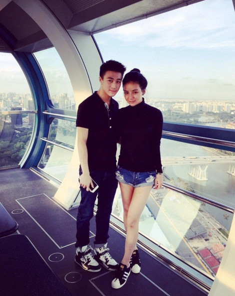 Dù Kim Lim lớn hơn Mario Ho 3 tuổi nhưng rất nhiều fan vẫn mong chờ và tin tưởng cặp đôi này sẽ sớm tiến tới hôn nhân. Tờ Asia One cho rằng, rất có thể cặp đôi đã đính hôn và sẽ tổ chức đám cưới trong tương lai không xa khi trên trang cá nhân của Mario bất ngờ xuất hiện bức ảnh chụp đôi tay đeo nhẫn.