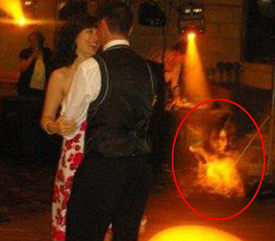 Trong thời đại công nghệ phát triển, việc áp dụng những phương pháp chỉnh sửa, cắt ép trong những bức ảnh là rất dễ dàng. Chính vì vậy, không ít khả năng tất cả những bức ảnh cưới ma quái rùng rợn, từng gây sốc cộng đồng mạng quốc tế trên đây chỉ là tác phẩm của công nghệ chỉnh sửa. Ai đó đã tung những hình ảnh này lên mạng để gây sự chú ý, hay đơn giản chỉ là tạo ra một điều gì đó trên mạng xã hội để mọi người cùng tranh luận... cho vui.