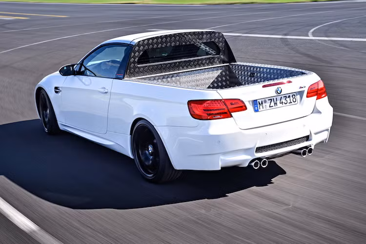 Khi chiếc M3 E30 Pickup nêu trên "nghỉ hưu" , BMW đã thay thế nó bằng phiên bản M3 E92 Pickup. Tuy nhiên khác với chiếc pickup đầu tiên, lần này, hãng thậm chí còn công bố nó vào đúng ngày "cá tháng Tư"