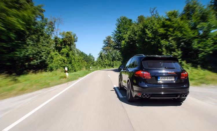 So với tên tuổi và chất lượng, các gói nâng cấp của gói độ Gemballa có giá khá hợp lý khi gói Aero I được hãng bán ở mức 7300 Euro (tương đương 182 triệu), trong khi gói Aero II là 269 triệu đồng. Hiện nay trong danh sách tùy chọn của Porsche, nhiều phụ kiện còn có giá đắt hơn cả gói độ của Gemballa