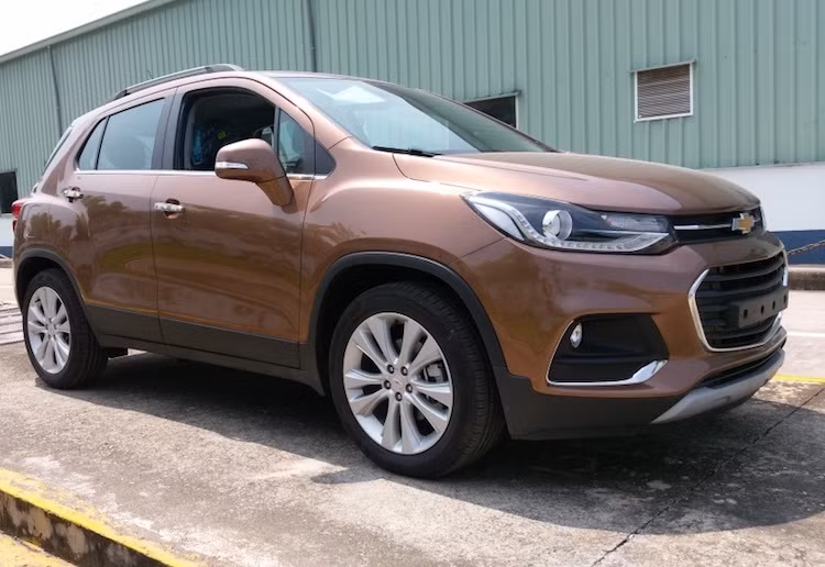 Về động cơ, Chevrolet Trax 2016 phiên bản được trưng bày tại Việt Nam nhiều khả năng vẫn sẽ sử dụng máy tăng áp 4 xi-lanh ECOTEC 1.4 lít, với công suất tối đa đạt 140 mã lực/200 Nm.