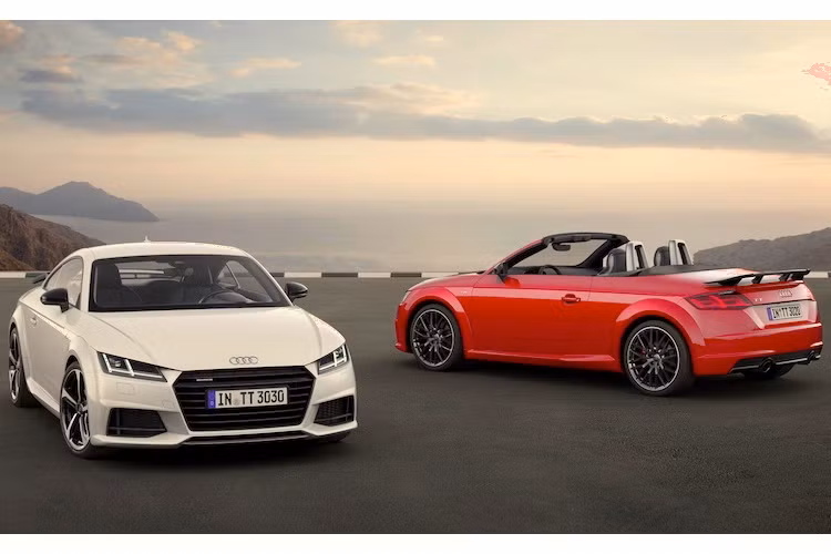 Tại thị trường Đức, Audi TT S Line Competition sẽ được bán vào cuối năm nay với giá khởi điểm 47.034 Euro cho cấu hình thân xe coupe (tương đương 1,05 tỷ đồng) và 44.340 USD (tương đương 1,11 tỷ đồng) cho phiên bản mui trần.