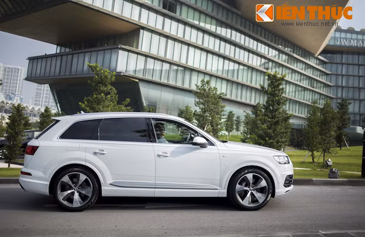 Kể từ năm 2009, Việt Nam đã trở thành vùng đất quattro nơi 60% số lượng xe Audi bán ra được trang bị quattro. Con số này có được do khách hàng Việt thường lựa chọn những mẫu crossover và SUV - các dòng xe thường xuyên được trang bị hệ thống dẫn động 4 bánh.