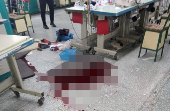  Mâu thuẫn lúc làm việc, nam công nhân bị đâm tử vong: Trưa 30/3, trong lúc làm việc tại nhà xưởng của một công ty nằm trong Khu công nghiệp Hòa Phú (thuộc huyện Long Hồ, tỉnh Vĩnh Long), N.V.Đ. (42 tuổi, ngụ Long Hồ) xảy ra mâu thuẫn với H.C.N. (44 tuổi, ngụ Tam Bình). Bất ngờ, Đ. dùng kéo đâm vào vùng cổ N. khiến nạn nhân tử vong. 