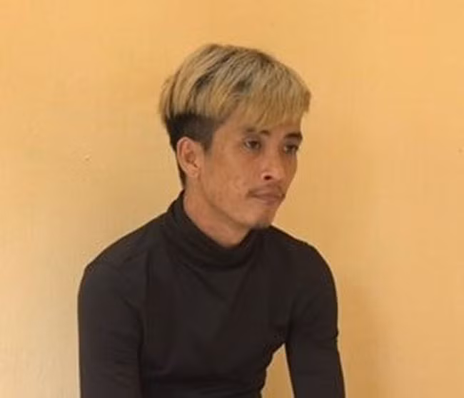  Con nghiện dùng kéo đâm người do mâu thuẫn: Ngày 3/4, do có mâu thuẫn với anh Võ Nguyên Thịnh (SN1994 ở Hậu Giang), Hồ Nam Phú (SN1990 ở Hậu Giang) thấy anh Thịnh cùng với người anh ruột Võ Nguyên Tính đang điều khiển xe gắn máy hai bên đã dừng xe lại nói chuyện mâu thuẫn. Trong lúc nói chuyện Thịnh đã dùng kéo đâm 2 người này trọng thương. Ngày 17/4, Công an huyện Châu Thành đã khởi tố Thịnh. 