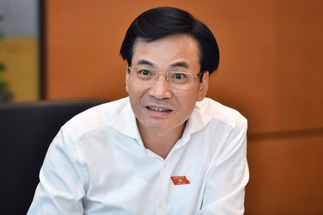 Tại buổi lễ trao quyết định của Chủ tịch nước bổ nhiệm Bộ trưởng, Chủ nhiệm VPCP Trần Văn Sơn, cùng các quyết định của Chủ tịch nước bổ nhiệm các bộ trưởng, thành viên khác của Chính phủ, tân Bộ trưởng Trần Văn Sơn nói đây là vinh dự rất lớn nhưng cũng là trách nhiệm rất nặng nề. Ông cam kết các thành viên mới của Chính phủ sẽ phát huy hết năng lực, trí tuệ, tận tâm, tận lực cống hiến với tinh thần gương mẫu, trách nhiệm, đổi mới, hành động quyết liệt. 