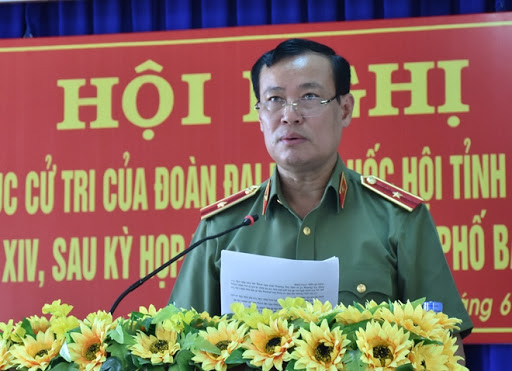 Thiếu tướng Lê Tấn Tới (52 tuổi, quê Cà Mau) ứng cử ở khối Công an.