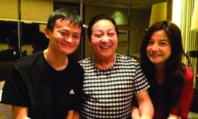 Năm 2015 Triệu Vy từng gây choáng khi bỏ 400 triệu USD đầu tư cùng tỷ phú Jack Ma.