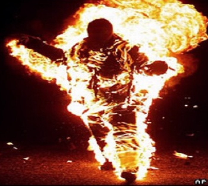 La lung nhung co the tu boc chay chua co loi giai dap-Hinh-3