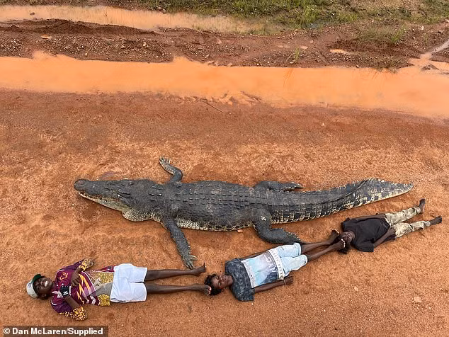 Ca sau dai 4,5 met bi giet vi co the nuot tre em