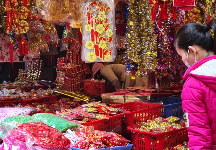 Nét đặc trưng, độc đáo của phố Hàng Mã là nét cổ truyền dân tộc.