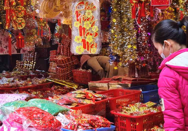 Nét đặc trưng, độc đáo của phố Hàng Mã là nét cổ truyền dân tộc.