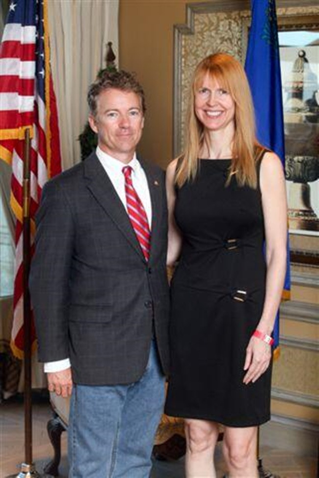  Nữ đại gia cũng không mua thứ gì mới trong một năm và tiết kiệm được 200.000 USD.