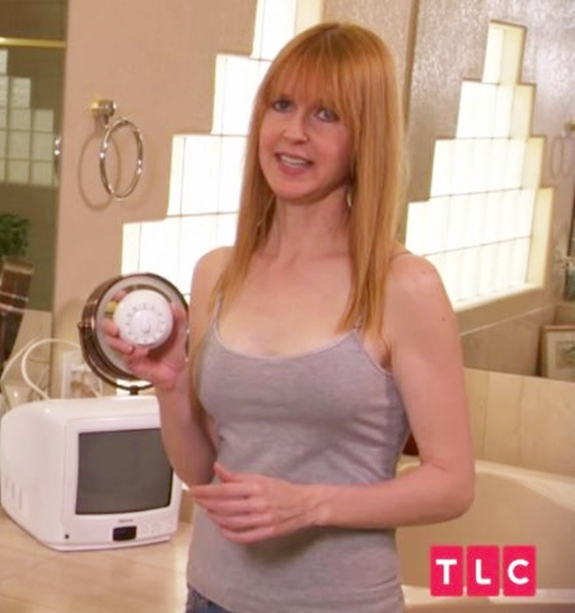 Mọi đồ dùng đều được cô tiết kiệm hết mức có thể.