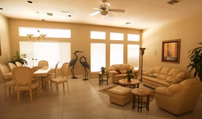 Nhà của Aimee sang chảnh nhưng không phải do cô mua mà được để chồng cũ để lại sau khi ly hôn.