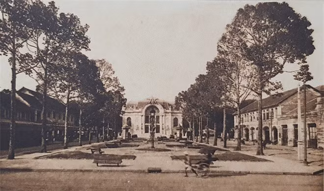 Đại lộ Bonnard (nay là đường Lê Lợi) và Nhà hát Lớn.