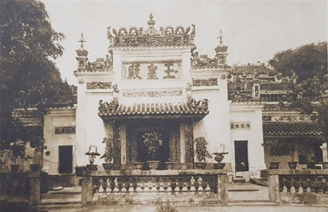 Chùa Ngọc Hoàng ở Đa Kao. Công trình này nay tọa lạc tại số 73 đường Mai Thị Lựu, Quận 1. Chùa còn được gọi là Phước Hải Tự, người Pháp gọi là chùa Đa Kao.