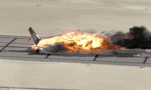 Tuy nhiên, vụ thử nghiệm không hoàn toàn diễn ra đúng kế hoạch. Hệ thống máy tính dự định sẽ điều khiển để máy bay hạ cánh cân bằng ở giữa đường băng, qua đó giữ cho vùng thân máy bay được nguyên vẹn. Nhưng khi máy bay giảm độ cao, nó bị chao đảo khiến mũi phi cơ xoay chuyển hẳn sang một bên.