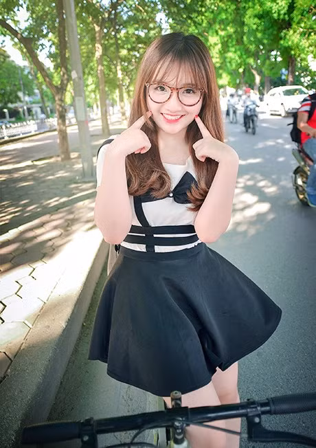 Trong tương lai Nhật Linh mong muốn sẽ được đem tiếng hát của mình để phục vụ cho các chiến sĩ và người dân ở vùng sâu vùng xa. Còn hiện tại cô bạn đang cố gắng rèn luyện và học tập thật tốt để thực hiện ước mơ đó.