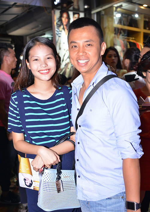 Bà bầu xinh đẹp Khánh Linh.