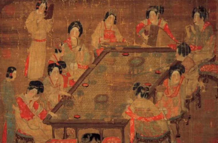  Trên thực tế, đến thời kỳ cuối nhà Đường, đã có 3 “tuần lễ vàng” và rất nhiều các kỳ nghỉ ngắn (được gọi là tiểu tuần lễ vàng). Trong quyển thứ 82 của bộ “Đường hội yếu” có một đoạn ghi chép về sự điều chỉnh các kỳ nghỉ lễ: Đường Đức Tông trinh nguyên niên, tết hàn thực được điều chỉnh nghỉ từ 3 ngày lên 7 ngày, cùng với tết âm lịch, đông chí thì trong năm đã có 3 tuần lễ vàng. Các kỳ nghỉ ngắn như: nguyên tiêu, tết trung thu, tết lạp bát ( tức ngày mùng 8 tháng chạp với tục ăn cháo lạp bát), sinh nhật của Đường Thái Tông đều quy định được nghỉ 3 ngày. 