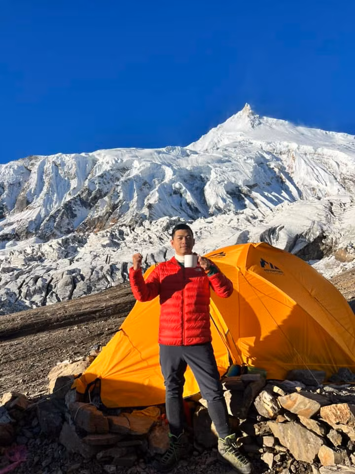 Nguoi Viet dau tien chinh phuc dinh Manaslu, ngon nui cao thu 8 the gioi-Hinh-2