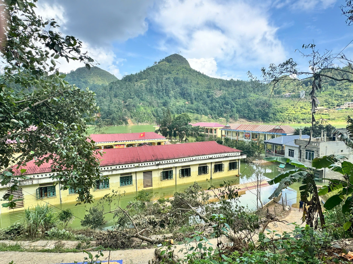 Giám đốc Tây Bắc Travel: “Tôi thấy mình nợ bà con miền núi” - Hình 4 Giam doc Tay Bac Travel: “Toi thay minh no ba con mien nui”-Hinh-4