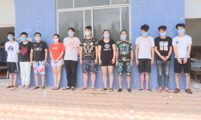 Boc me ly do nhieu nguoi Trung Quoc tron sang Viet Nam