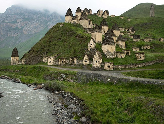 Lâu đài ma ám Leap ở Bắc Roscrea, Ireland được xây dựng vào thế kỷ 15 được xem là một trong những địa điểm bị ma ám nặng nề.