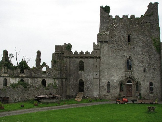 Nơi đây lưu truyền tin đồn về các hồn ma vô cùng đáng sợ. Trong đó hồn ma gây kinh hãi nhất là hồn ma có kích thước to bằng con cừu có khuôn mặt bị thối rữa