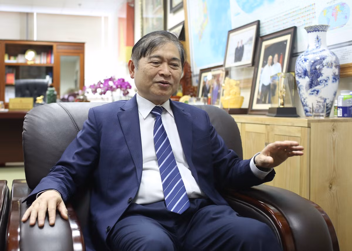 [e-Magazine] Chu tich VUSTA Phan Xuan Dung: “Ke tuc su nghiep ve vang, tap hop doi ngu tri thuc… xay dung Dat nuoc!”-Hinh-2