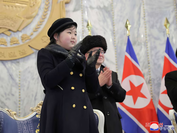 Điều ít biết về con gái nhà lãnh đạo Triều Tiên Kim Jong Un - Hình 8 Dieu it biet ve con gai nha lanh dao Trieu Tien Kim Jong Un-Hinh-8