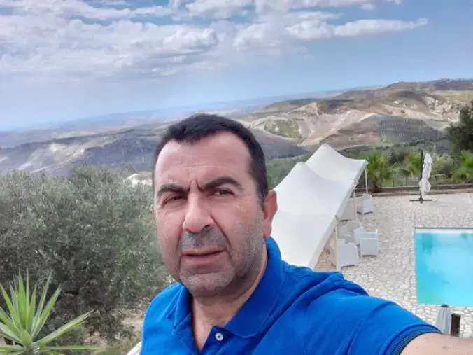 Thị trưởng Torchia thừa nhận động thái này rõ ràng là “sự khiêu khích hài hước”, nhưng lại hiệu quả hơn hẳn so với những thông báo khẩn cấp mà ông đã gửi đến các cơ quan địa phương nhấn mạnh về bất cập trong hệ thống y tế khu vực. Ảnh: FB.