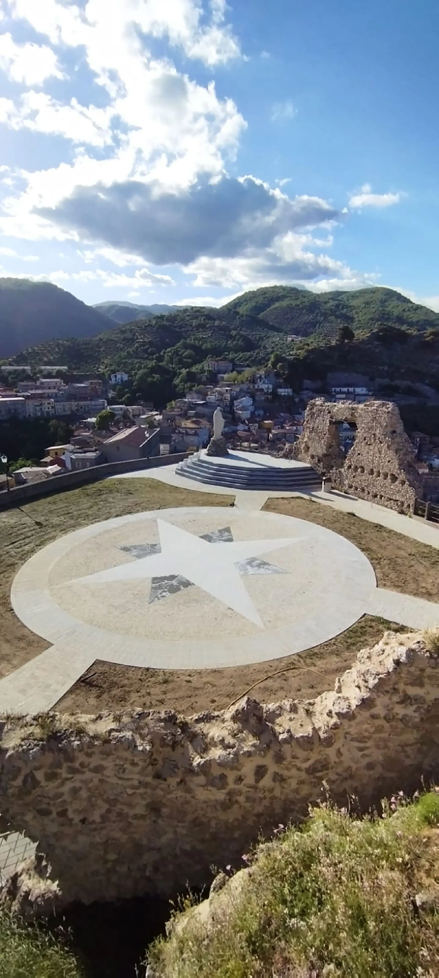 Hiện vẫn chưa rõ liệu những quy định mới này có được thực thi hay không và thực thi như thế nào. Ảnh: FB.