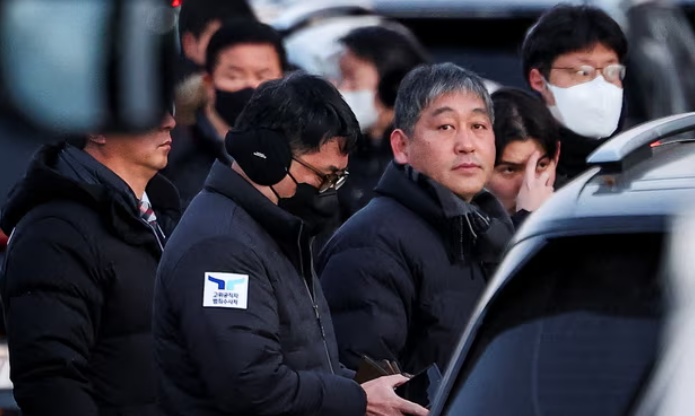 Hình ảnh vụ điều tra viên Hàn Quốc thực thi lệnh bắt ông Yoon Hinh anh vu dieu tra vien Han Quoc thuc thi lenh bat ong Yoon