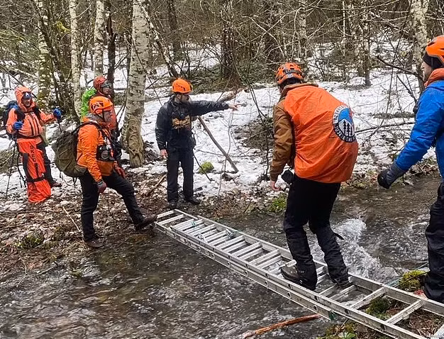 San lung 'nguoi tuyet' trong rung, hai nam gioi chet tham