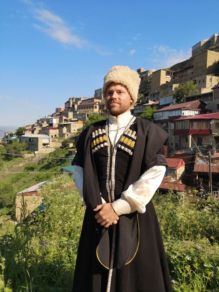 Nhiều dân tộc sinh sống ở Dagestan, nơi rất đa dạng về văn hóa, ẩm thực,...