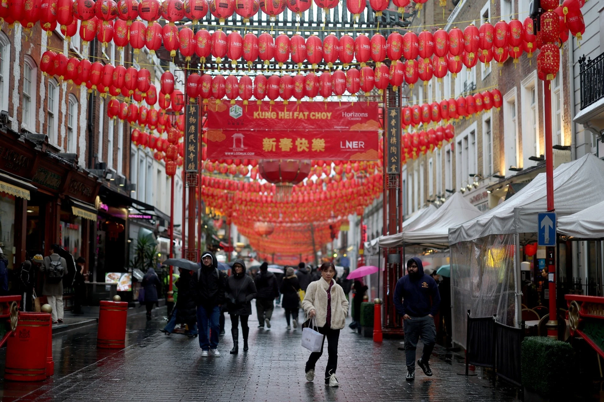 Một khu Chinatown ở thủ đô London, Anh, trong dịp Tết Nguyên đán 2025. Ảnh: Reuters.