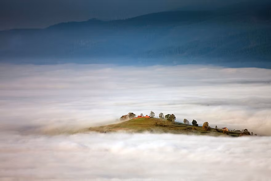 Me dam canh sac vung dat dep huyen ao trong suong mu