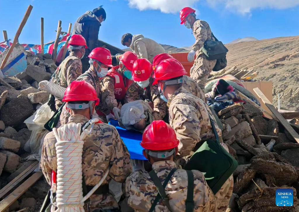 Tân Hoa Xã đưa tin, Chủ tịch Trung Quốc Tập Cận Bình đã yêu cầu huy động nỗ lực cứu hộ toàn diện để cứu sống các nạn nhân và giảm thiểu thương vong sau trận động đất. Ảnh: Xinhua.