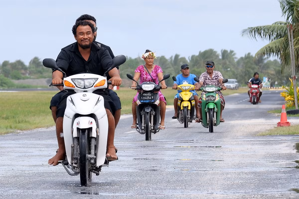 Kinh ngạc cuộc sống ở quốc đảo cô lập nhất thế giới - Hình 3 Kinh ngac cuoc song o quoc dao co lap nhat the gioi-Hinh-3