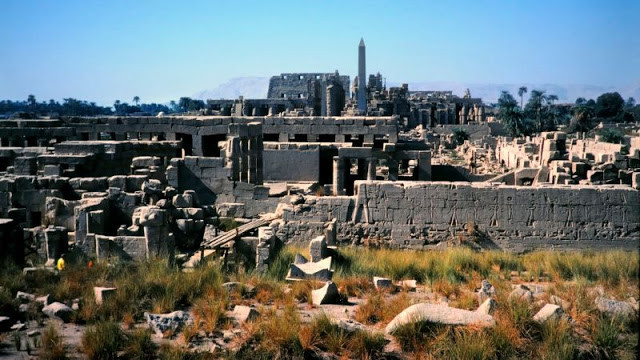 Di tích khu phức hợp đền Karnak.