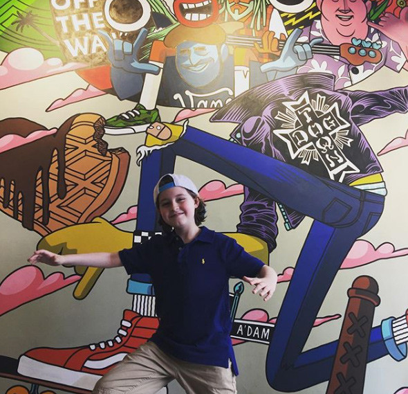 Theo kỷ lục Guinness, người trẻ nhất lấy được bằng đại học là cậu bé người Mỹ Michael Kearney. Michael đã tốt nghiệp đại học lúc 10 tuổi, 4 tháng năm 1994.