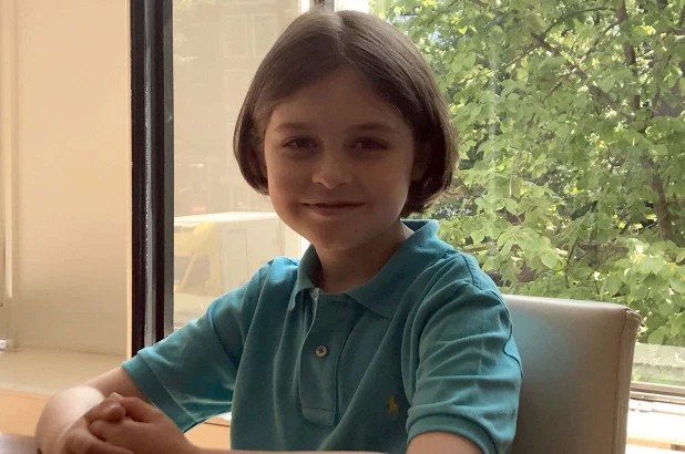  Thần đồng 9 tuổi người Bỉ, Laurent Simons, đáng lẽ sẽ trở thành sinh viên đại học trẻ nhất thế giới nhưng đã bỏ học giữa chừng sau khi trường nhà trường hoãn ngày tốt nghiệp của cậu.