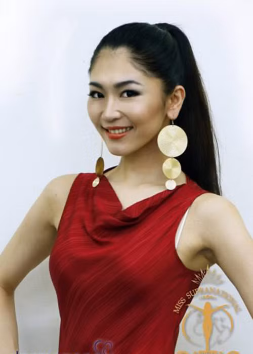 Là đại diện của Nhật Bản, Risa Nagashima giữ vị trí thứ 10 trong bảng xếp hạng. Theo Missosology, Risa hút mọi ánh nhìn dù lựa chọn bất kì phong cách nào. (Ảnh: Missosology)