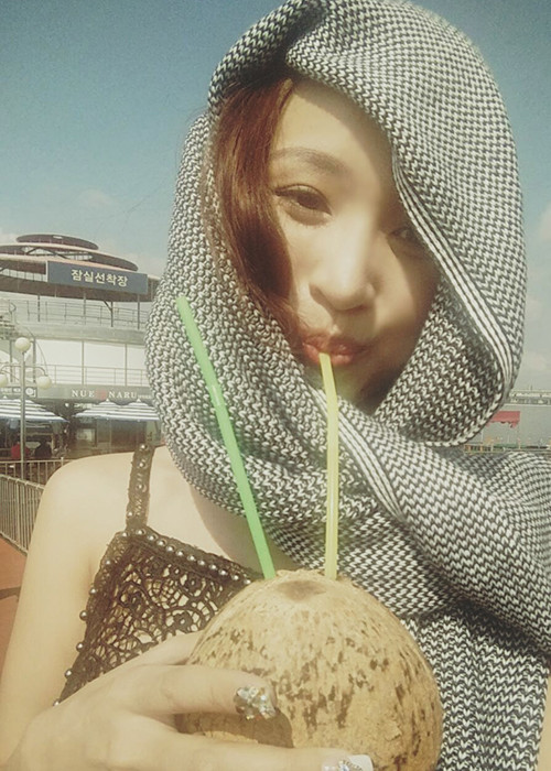 Dù làm mẹ đơn thân và gặp vấn đề về sức khỏe nhưng nữ diễn viên phim “Zippo, mù tạt và em” không tỏ ra mệt mỏi hay chán chường. (Ảnh: Facebook nhân vật) 