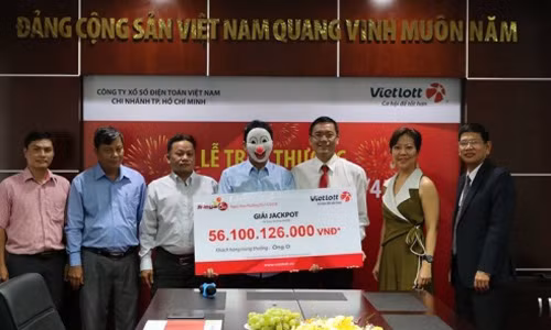 Khach hang trung 56 ty cua Vietlott trich 1 ty lam tu thien