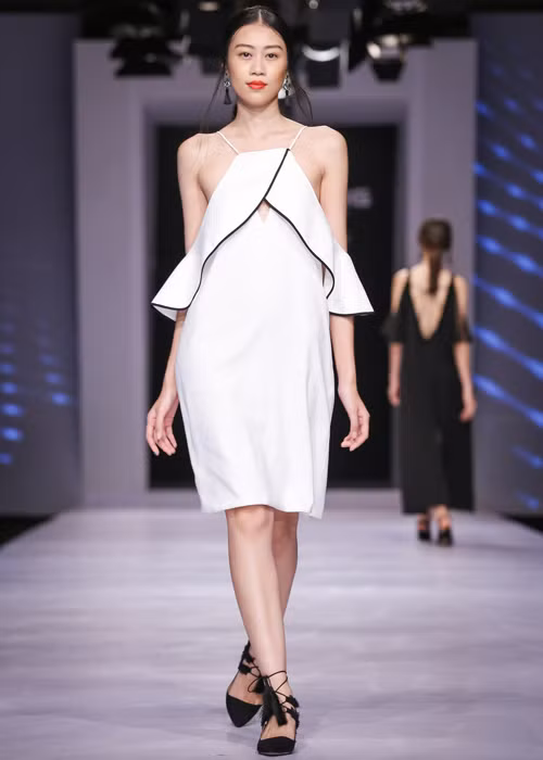 Với lợi thế về ngoại hình cùng kinh nghiệm, Kikki Lê đang là người mẫu khá đắt show thời trang. (Ảnh: Dân Việt) 