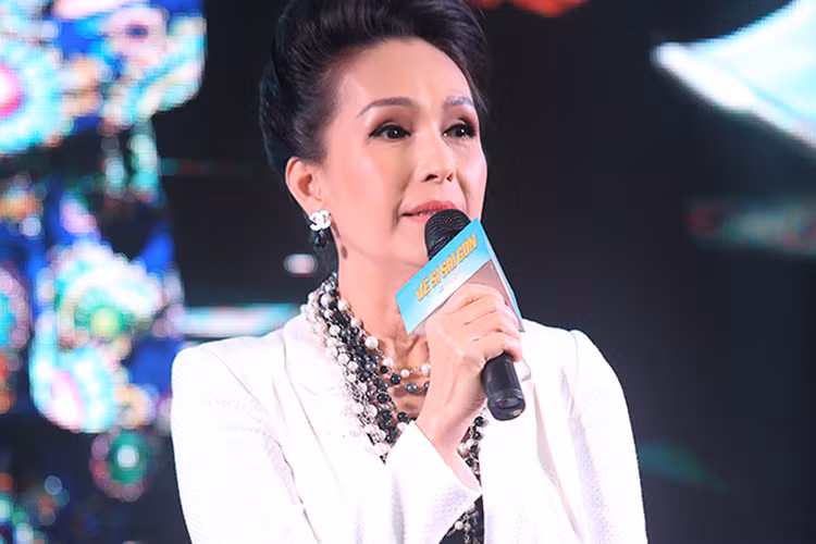 Trong “Vệ sĩ Sài Gòn”, Diễm My đóng vai nữ giám đốc khó tính, nguyên tắc của 1 công ty vệ sĩ. 